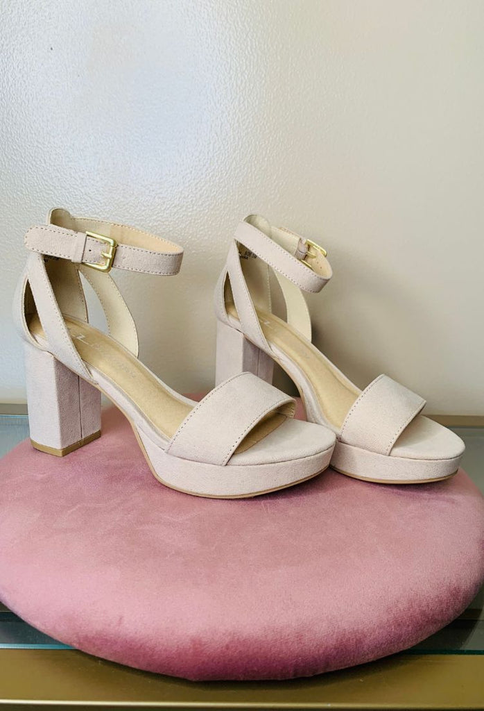 Shopping for Wide Ankle Strap Shoes - Alexa Webb